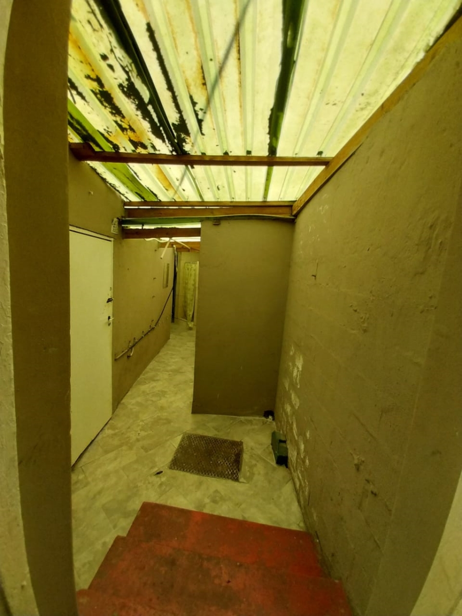  Bedroom Property for Sale in Southernwood Eastern Cape